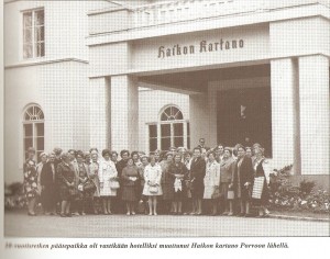 Vuosien varrella yhdistys on retkillään tutustunut lukuisiin puutarhoihin ja kartanoihin.